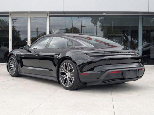 2026 Porsche Taycan 4