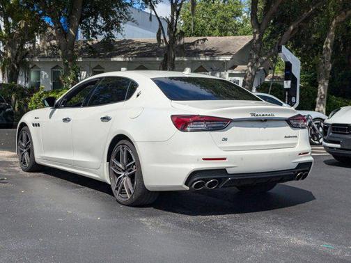 2024 Maserati Quattroporte Modena Ultima Q4