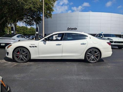 2024 Maserati Quattroporte Modena Ultima Q4