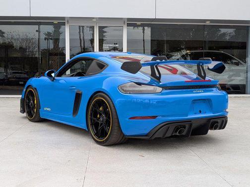 2025 Porsche 718 Cayman GT4 RS
