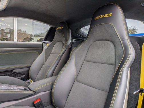 2025 Porsche 718 Cayman GT4 RS