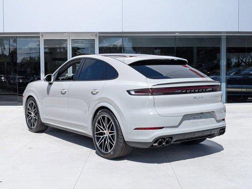Chalk 2026 Porsche Cayenne Cayenne