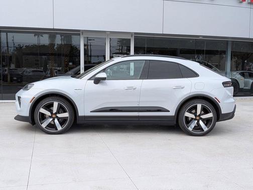 Ice Grey Metallic 2026 Porsche Macan Macan Electric