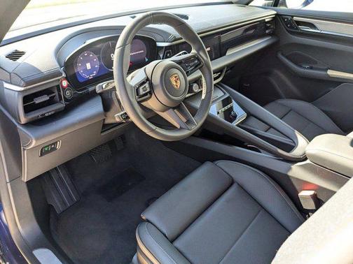 2024 Porsche Macan 4