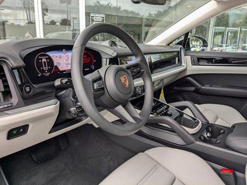 2025 Porsche Cayenne Cayenne