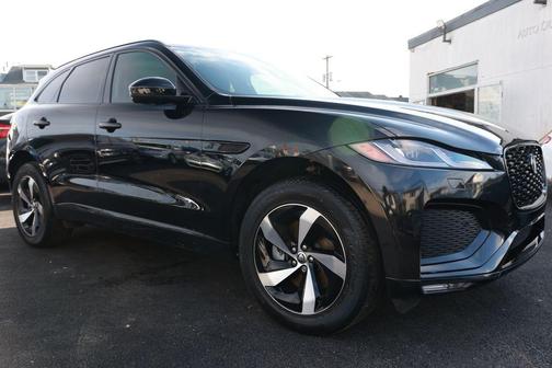 2024 Jaguar F-PACE P250 R-Dynamic S