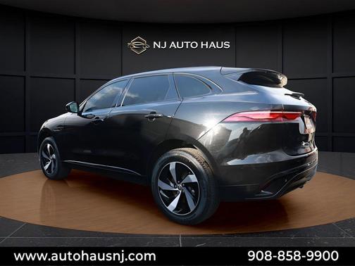 2024 Jaguar F-PACE P250 R-Dynamic S