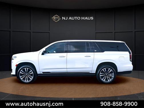 Crystal White Tri-Coat 2023 Cadillac Escalade ESV Sport