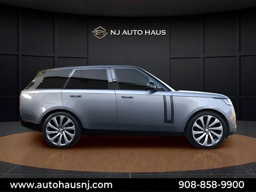 Eiger Grey 2023 Land Rover Range Rover P530 SE