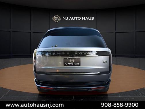Eiger Grey 2023 Land Rover Range Rover P530 SE