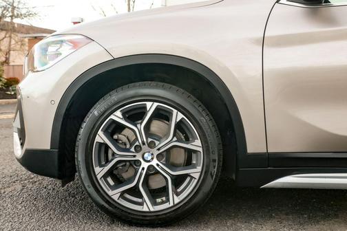 Cashmere Silver Metallic 2021 BMW X1 xDrive28i