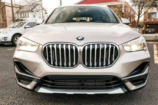 Cashmere Silver Metallic 2021 BMW X1 xDrive28i