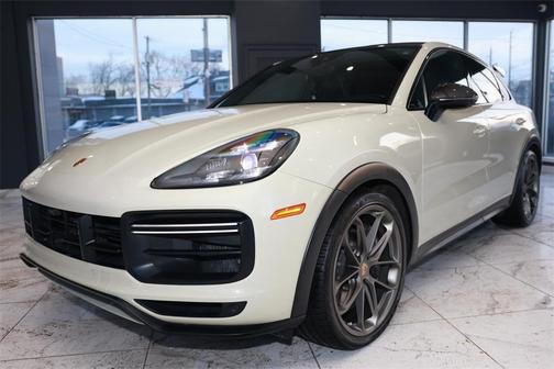2023 Porsche Cayenne Turbo GT