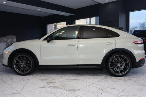 2023 Porsche Cayenne Turbo GT