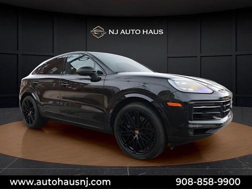 2024 Porsche Cayenne AWD