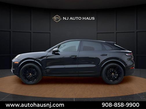 2024 Porsche Cayenne AWD