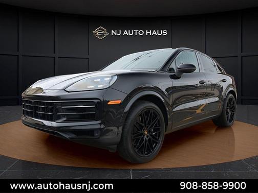 2024 Porsche Cayenne AWD