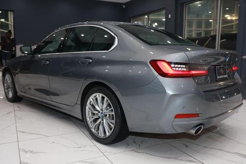 2023 BMW 330e xDrive