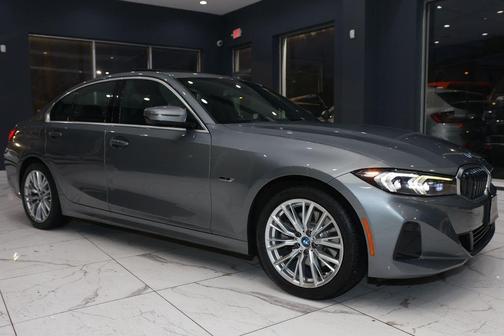 2023 BMW 330e xDrive