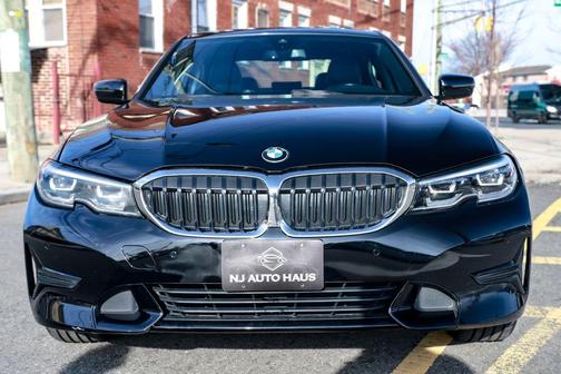 Jet Black 2022 BMW 330 i xDrive