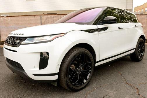 Fuji White 2020 Land Rover Range Rover Evoque SE