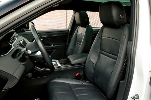 Fuji White 2020 Land Rover Range Rover Evoque SE