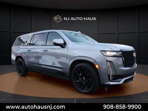 2024 Cadillac Escalade ESV Sport