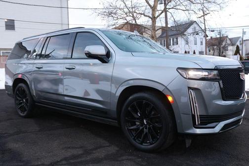 2024 Cadillac Escalade ESV Sport