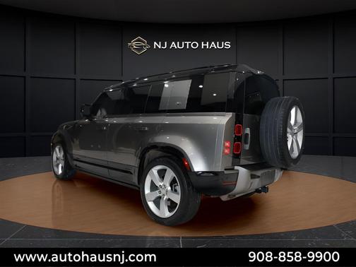 2023 Land Rover Defender 110 X-Dynamic SE