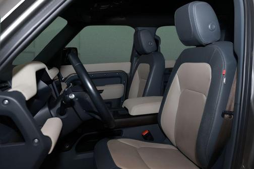 2023 Land Rover Defender 110 X-Dynamic SE