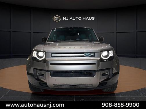 2023 Land Rover Defender 110 X-Dynamic SE