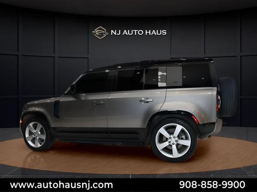 2023 Land Rover Defender 110 X-Dynamic SE