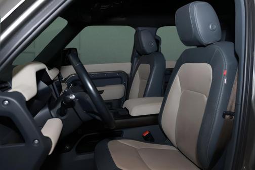 2023 Land Rover Defender 110 X-Dynamic SE