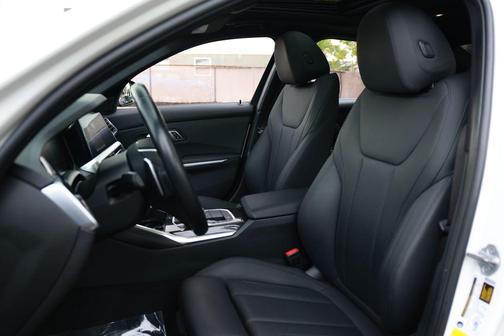 Alpine White 2019 BMW 330 i