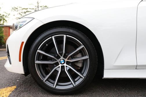 Alpine White 2019 BMW 330 i