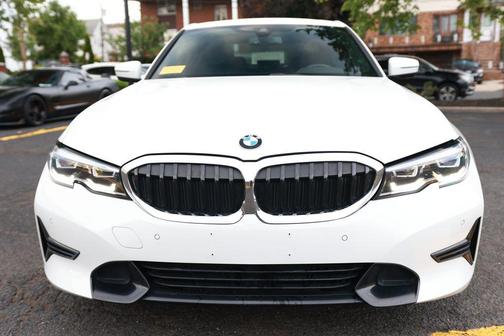 Alpine White 2019 BMW 330 i