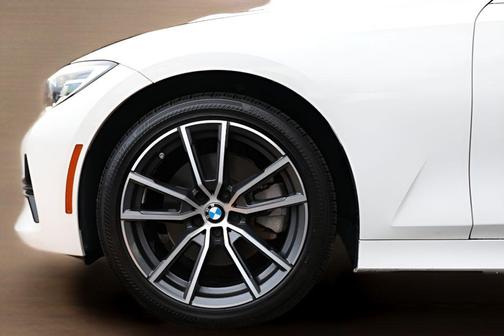 Alpine White 2019 BMW 330 i