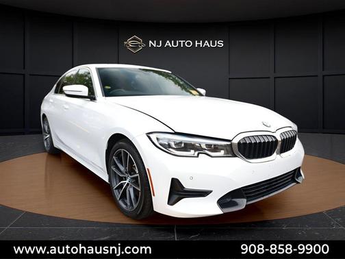 Alpine White 2019 BMW 330 i