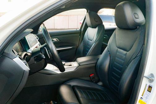 Alpine White 2021 BMW M340 i