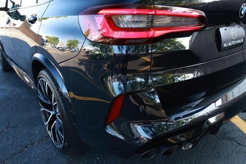 Black Sapphire Metallic 2021 BMW X5 M Base