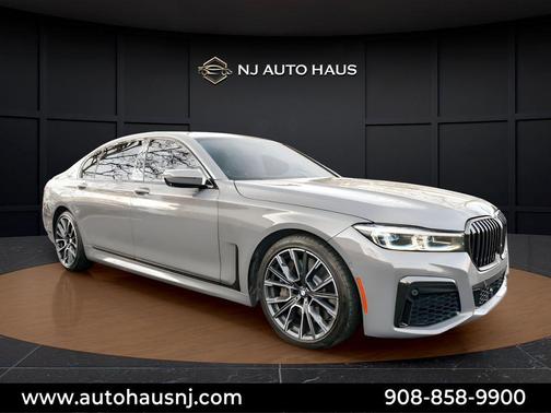 Bemina Gray Amber Effect 2020 BMW 750 i xDrive
