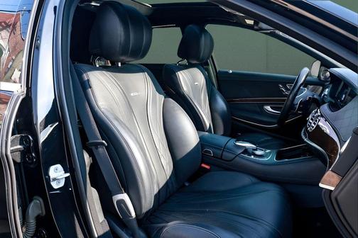 Obsidian Black Metallic 2017 Mercedes-Benz AMG S 63 Base 4MATIC