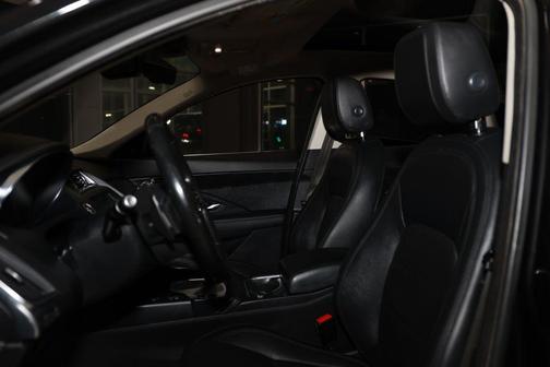 2019 Jaguar E-PACE SE