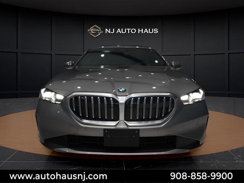 2024 BMW 530 i