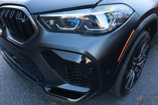 Carbon Black Metallic 2023 BMW X6 M Base