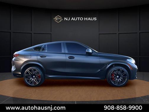 Carbon Black Metallic 2023 BMW X6 M Base