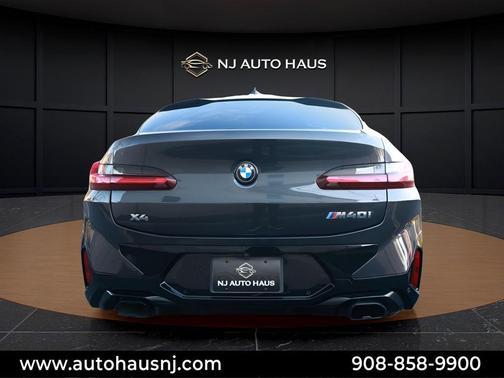 2023 BMW X4 M40i