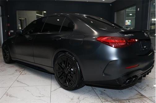 2024 Mercedes-Benz AMG C 63 S E Performance