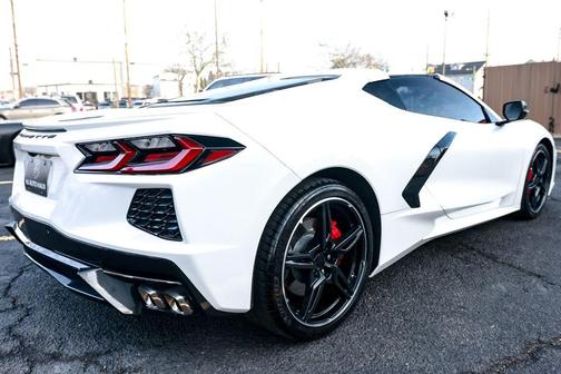 Arctic White 2021 Chevrolet Corvette Stingray w/2LT