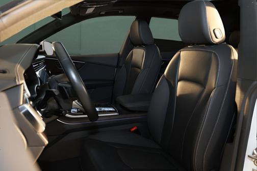 2021 Audi Q8 55 Prestige